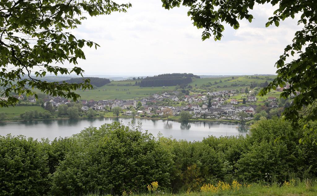 Fewo-Eifel-Mediterran Lägenhet Schalkenmehren Rum bild